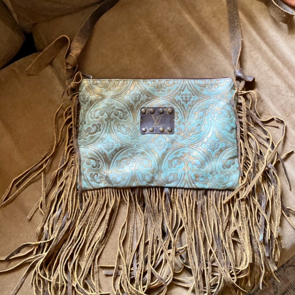 24 hour price drop! all leather crossbody, real up cycled keeping it Gypsy